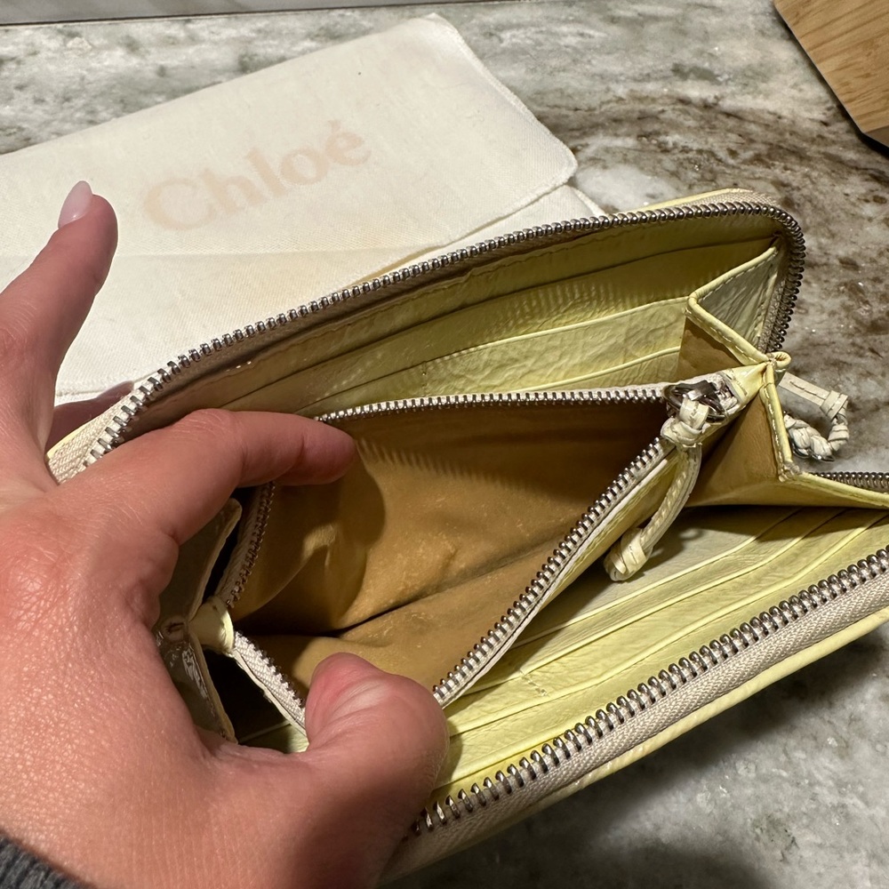 Chloe Cream Wallet - Picture 8 of 8